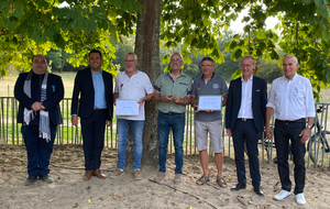 26 septembre 2026 - MONTREUIL-JUIGNE - Deux anciens présidents du Vélo Club Montreuil-Juigné en or